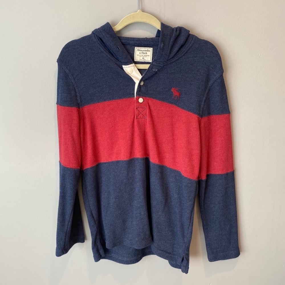 Abercrombie and Fitch Pullover